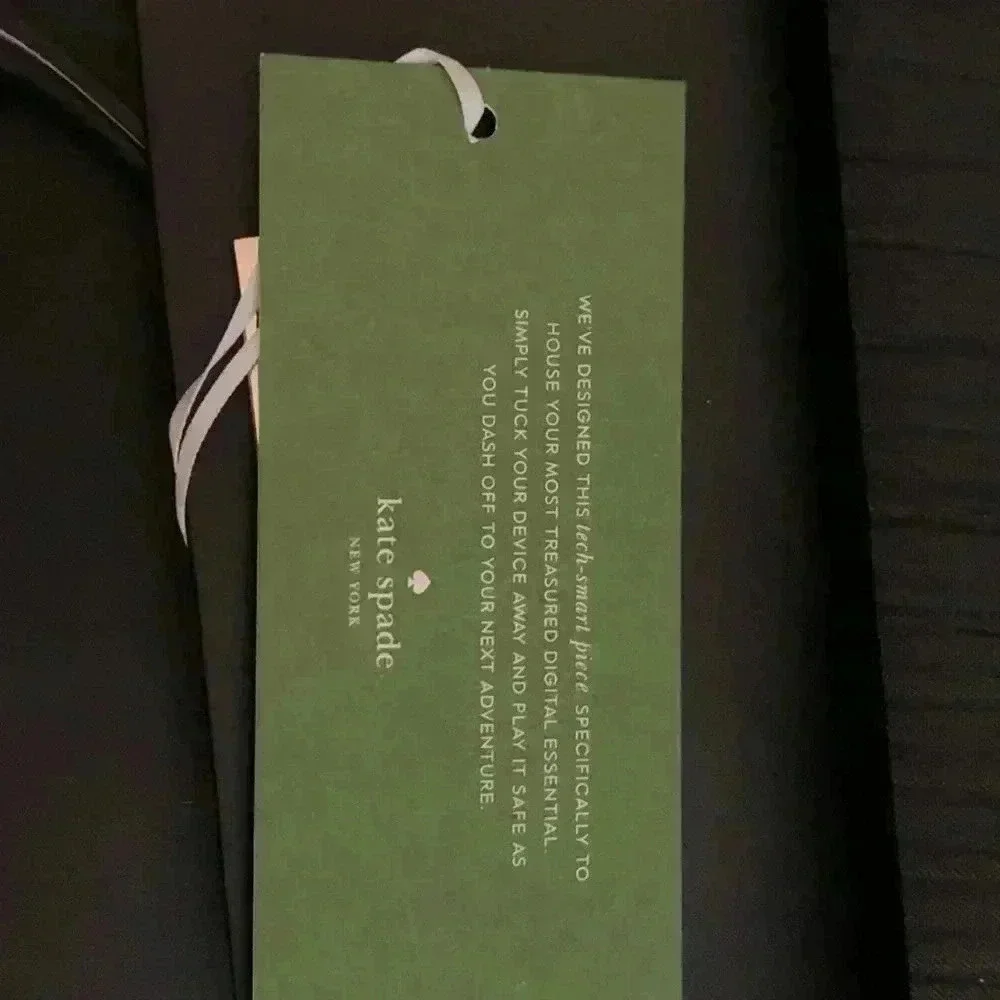 KATE SPADE WRISTLET BLACK NWT